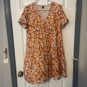 SHEIN Vibrant Floral Top in Orange and Gray